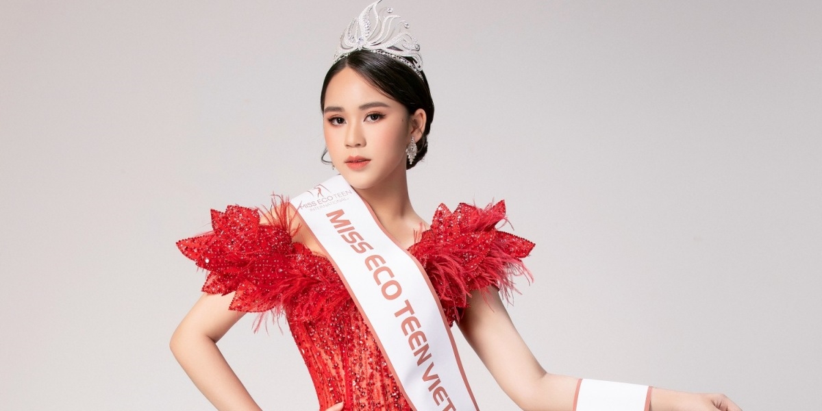 Cận cảnh trang phục dạ hội ẩn chứa thông điệp sâu sắc Bella Vũ mang tới Miss Eco Teen International